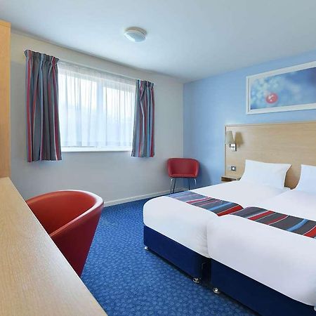 Travelodge Basildon Habitación foto