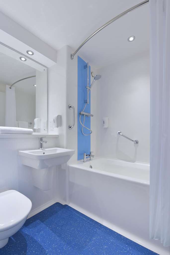 Travelodge Basildon Habitación foto